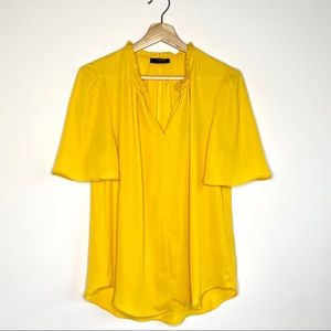 T Tahari Ruffle Trim Pleat Top Blouse Gold Yellow Medium